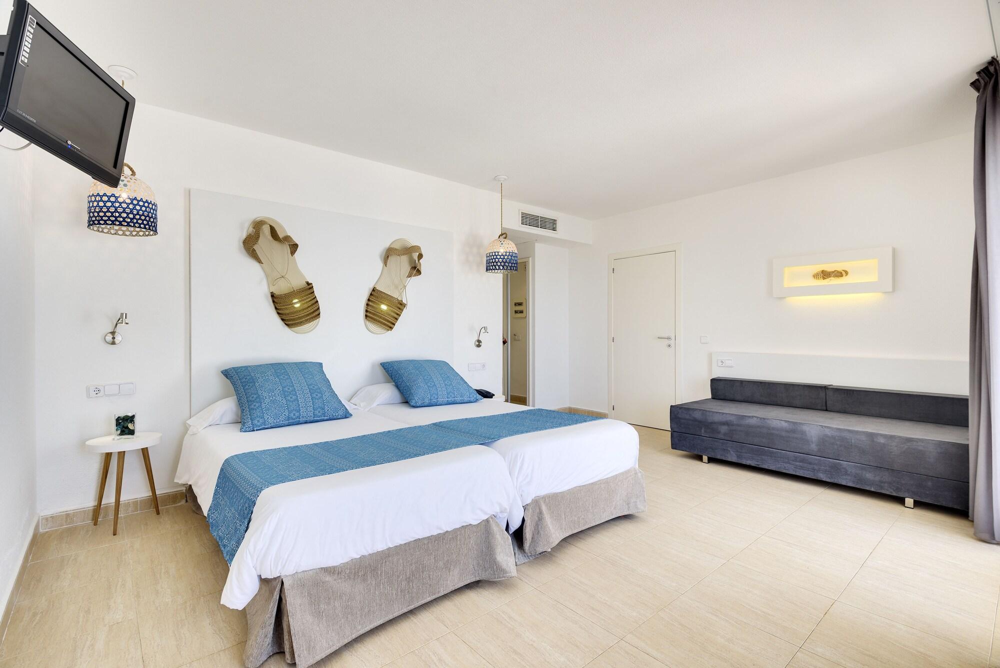 Aparthotel Tropic Garden Santa Eularia des Riu Esterno foto