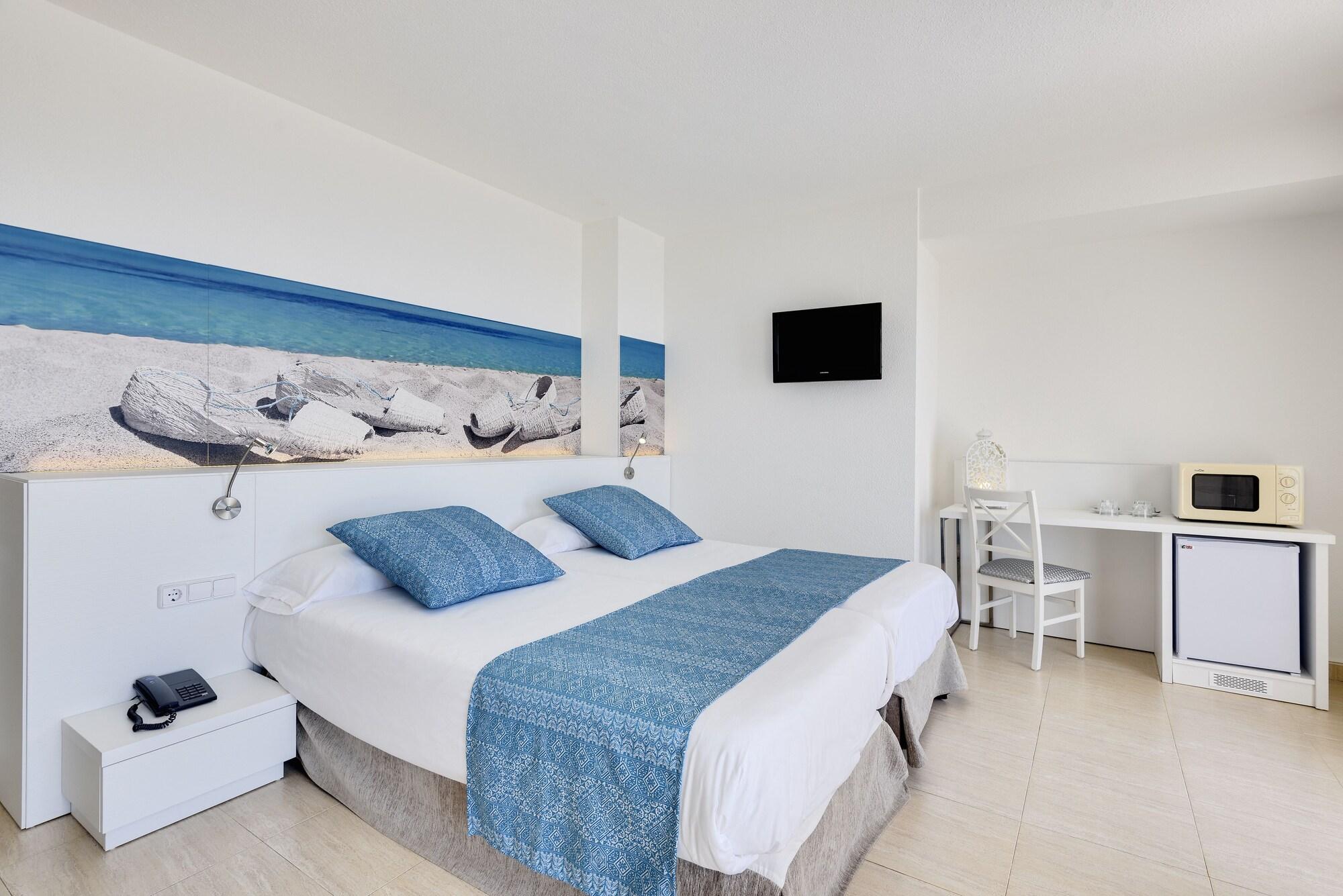 Aparthotel Tropic Garden Santa Eularia des Riu Esterno foto