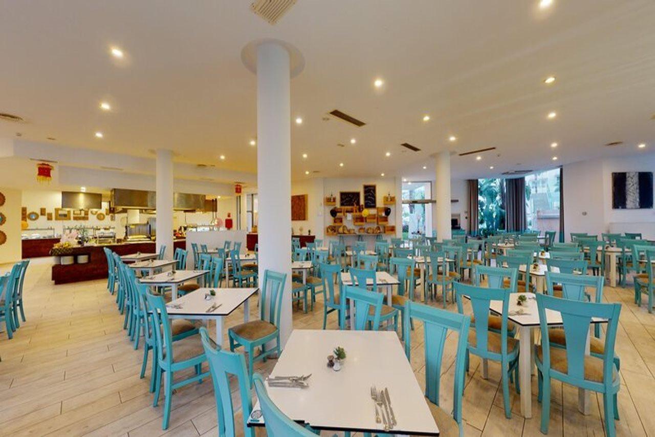 Aparthotel Tropic Garden Santa Eularia des Riu Esterno foto