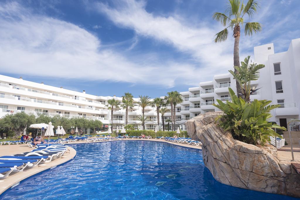Aparthotel Tropic Garden Santa Eularia des Riu Esterno foto