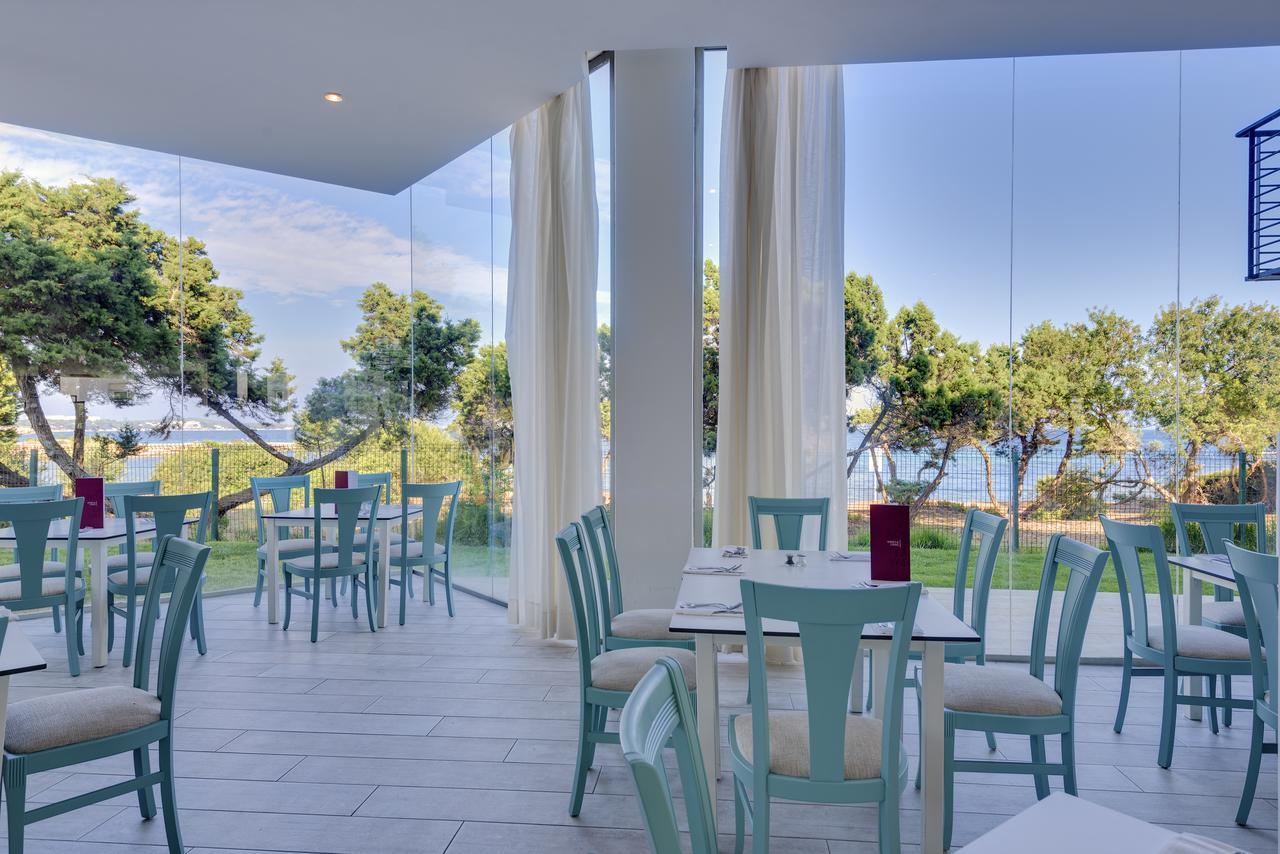 Aparthotel Tropic Garden Santa Eularia des Riu Esterno foto
