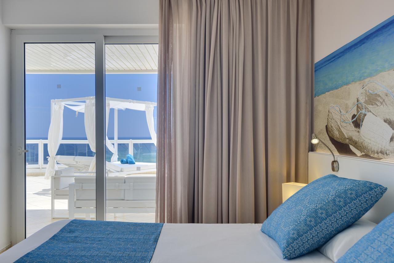 Aparthotel Tropic Garden Santa Eularia des Riu Esterno foto